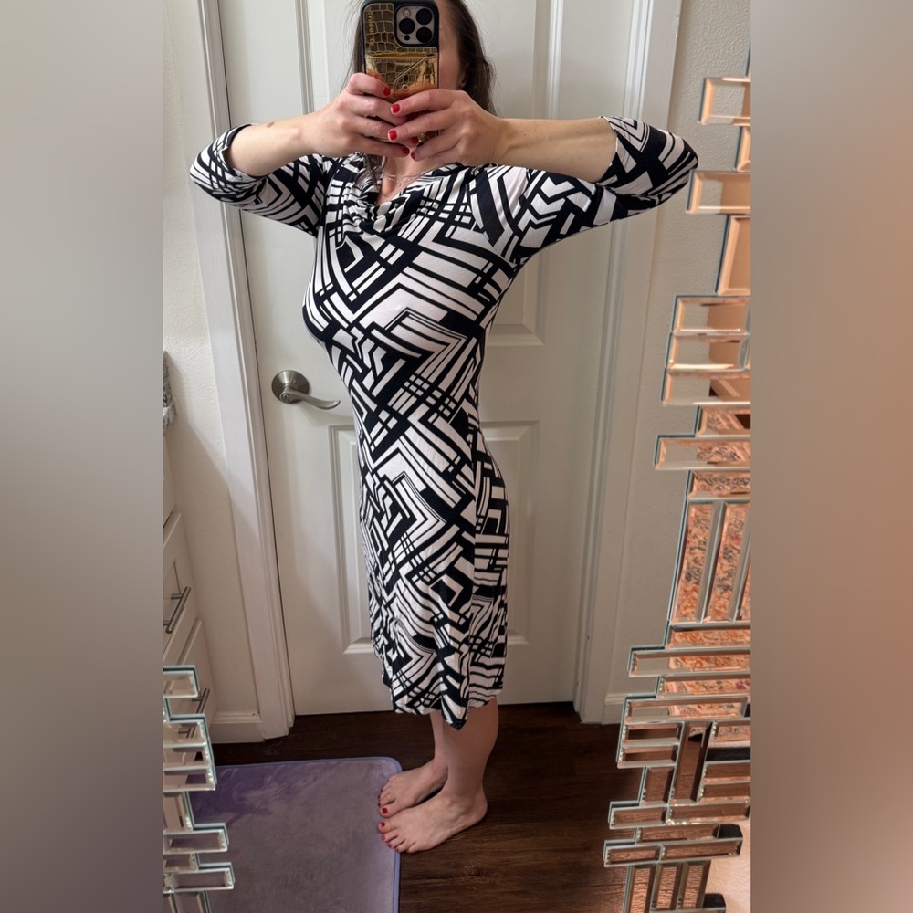 B/W Midi Dress, Size S, 3/4 Length Sleeves, Lightweight, Subtle cow-neck